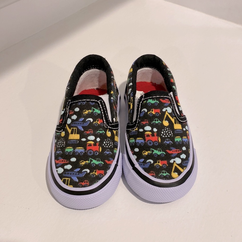Tommy Bahama Baby Boys Slip On Sneakers Never Worn!